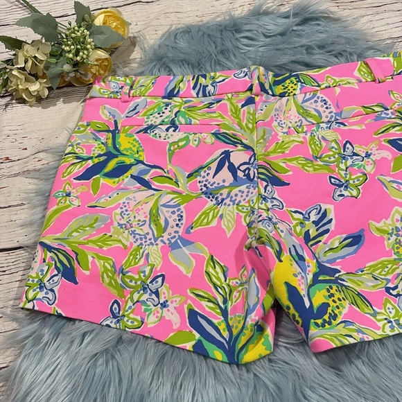 Lilly Pulitzer pink Squeeze the Day knit stretch Callahan shorts in size 10 - Picture 10 of 10
